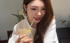 大炕上被窝里交换